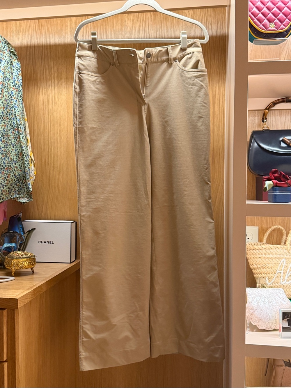 Lulu tan pants